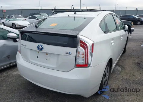 2015 Toyota Prius Two из США, поврежденный, VIN JTDKN3DU8F0451520